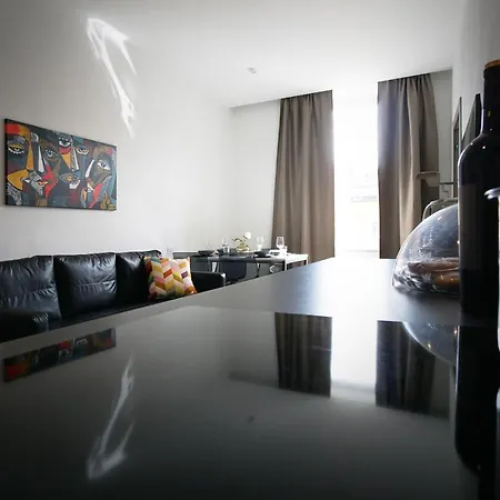 New Moon Πανσιόν