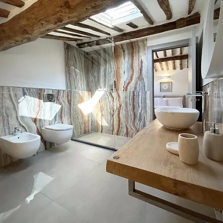 Pensionat New Moon La Spezia