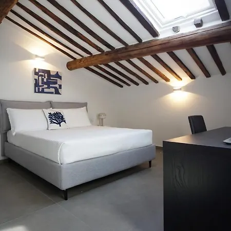 Pensionat New Moon 4*