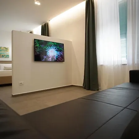 New Moon Pensionat La Spezia