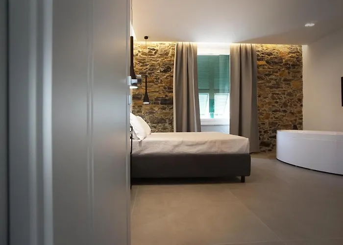 New Moon Vendégház La Spezia