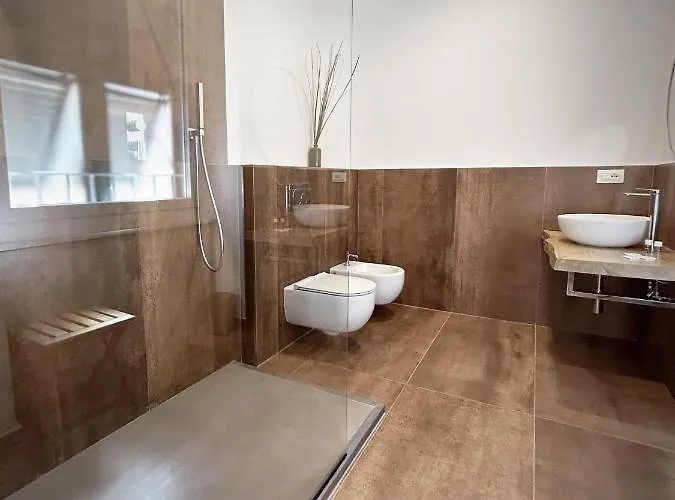 New Moon Vendégház La Spezia