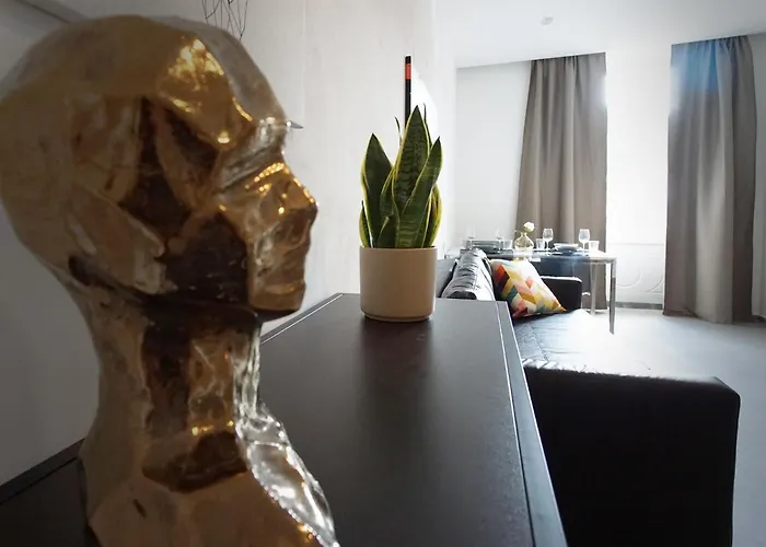 New Moon Vendégház La Spezia